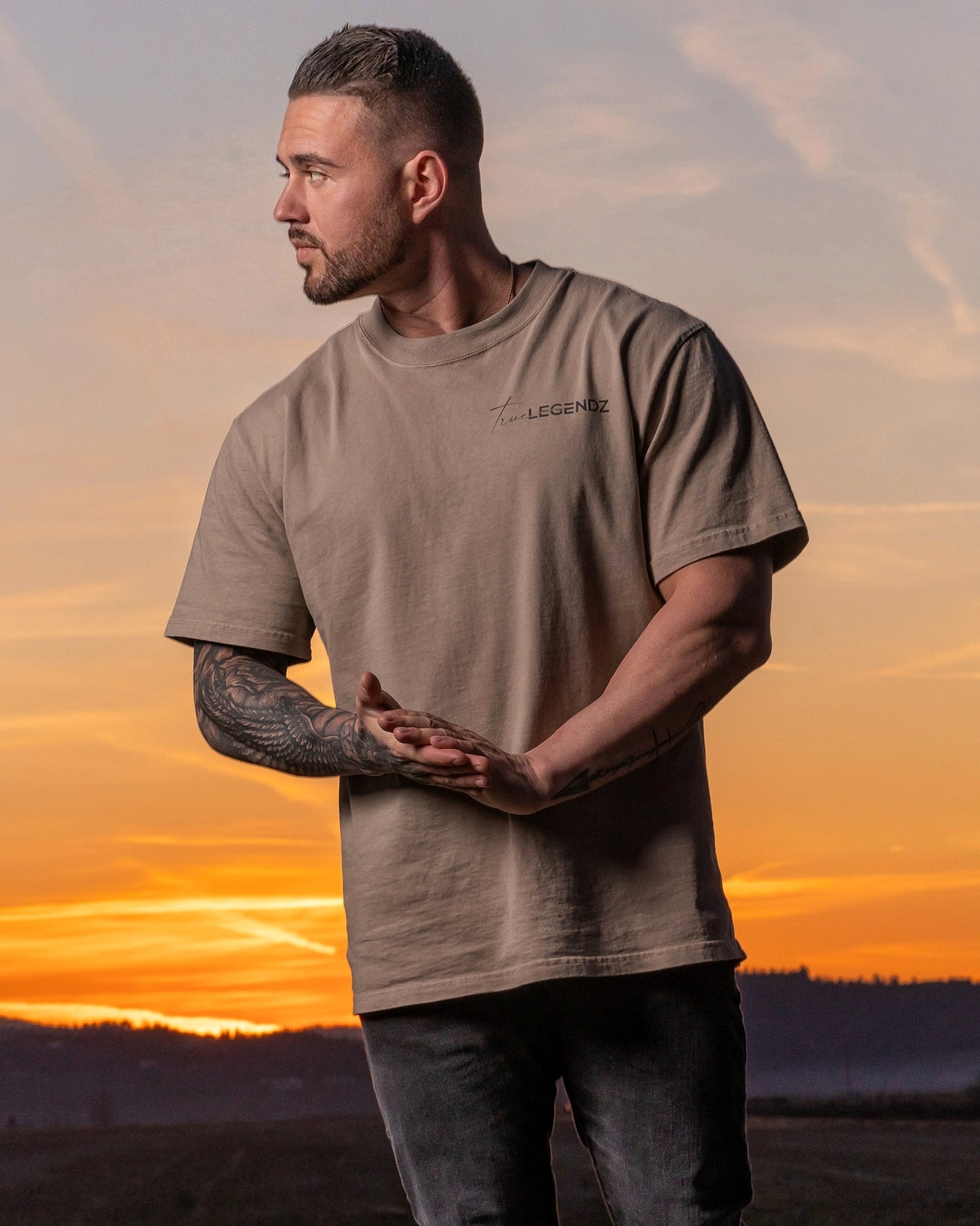 Oversized tee ‘JESUS LIVES’
